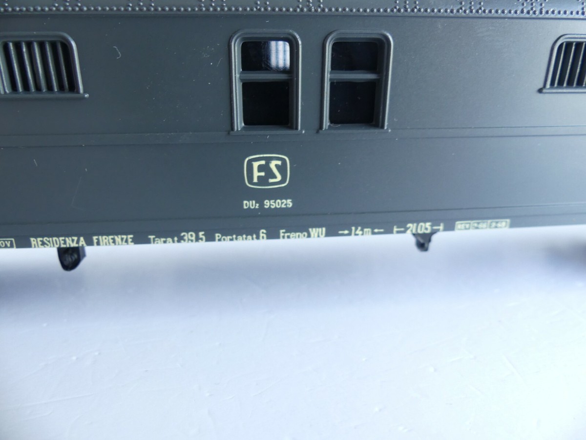 Fourgon à Bogies Rivarossi Italie 12537 - Échelle HO 1/87 - FS Duz 95025 - Occasion