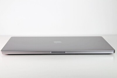 Apple MacBook Pro 16