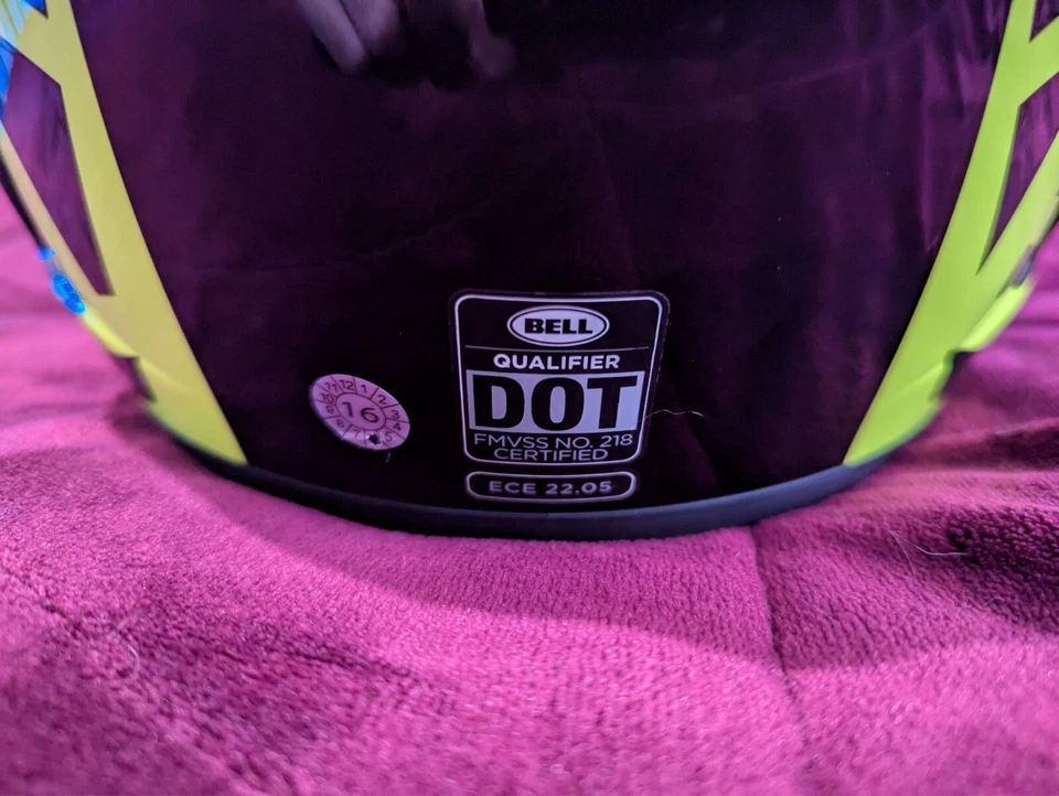 Capacete de motocicleta BELL com aberturas e viseira - Viseira alta Verde limão/preto (pequeno) - Imagem 3 de 4