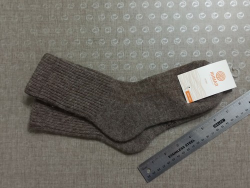 Made in Mongolia 100% Sheep Wool Socks UNISEX Size US 8-9 EU 40-42 Natural New - Picture 2 of 2