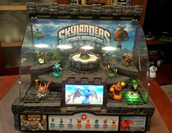 SKYLANDERS SPYRO'S ADVENTURE EXPOSITOR DISPLAY STORE NINTENDO PS3 XBOX 3DS DS