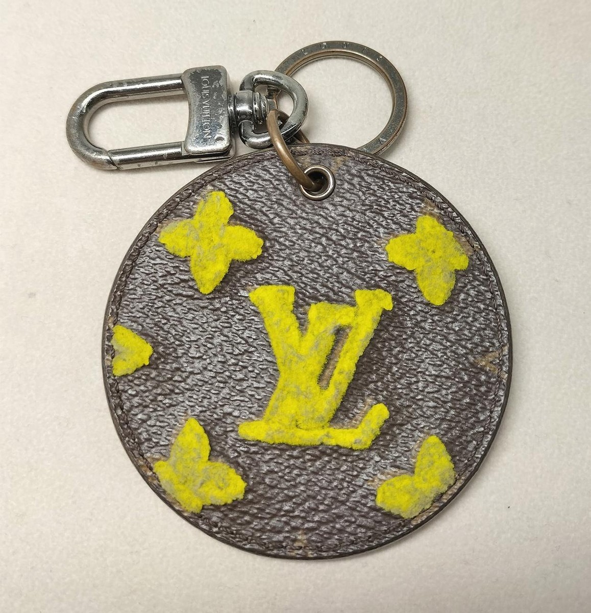Auth LOUIS VUITTON MP2627 Monogram Leather key ring Charm