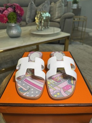 Hermes Oran Sandals   Size 37   Limited Edition Printed Insole
