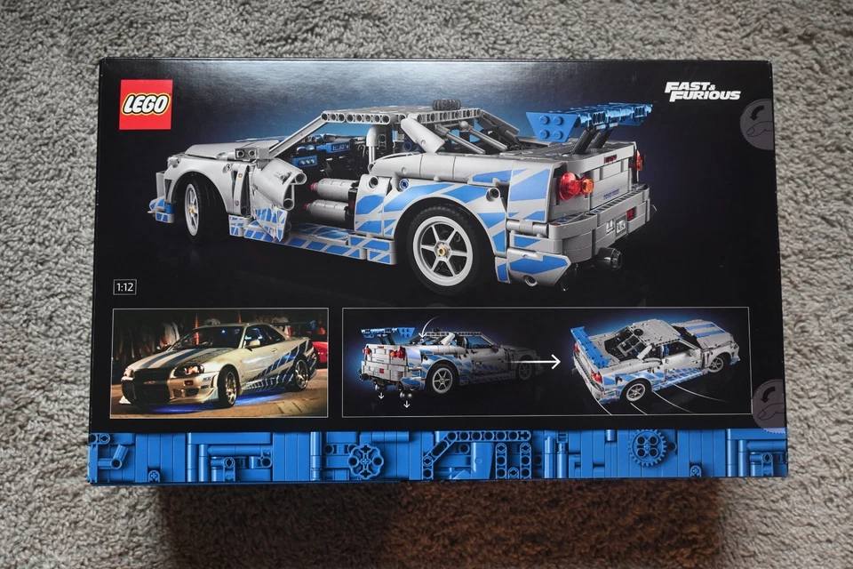 LEGO #42210 Technic Nissan Skyline GT-R R34 Silver 1410 PCS Blue Drift Model - Image 3 of 4