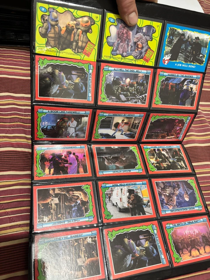 Colección de tarjetas de coleccionista no deportivas Foto 3 de 4