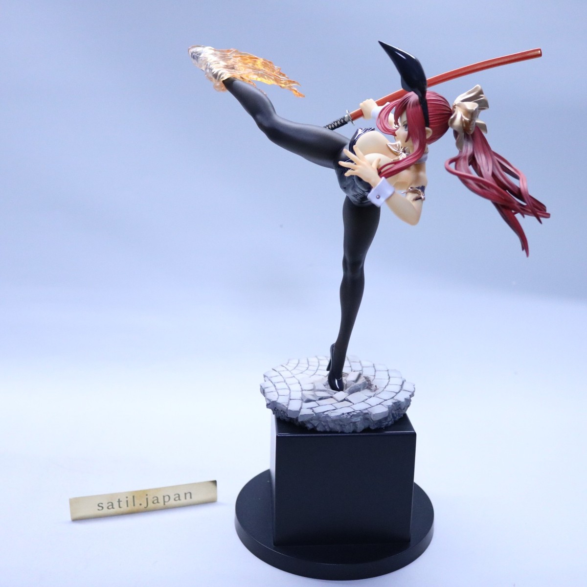NO BOX] FAIRY TAIL Erza Scarlet High Kick ver. Black Bunny 1/6