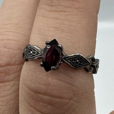 Sz 8 Avon Sterling Silver Ring Marquise Garnet Birthstone Filigre 925 VTG