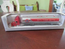 SPECCAST 1/64 #33146 UNION 76 PETERBILT385 W/CHROME TANKER - NIB