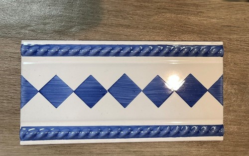 Pack of 5 Decorative Ceramic Border Tiles - Blue & White Diamond Rope ...