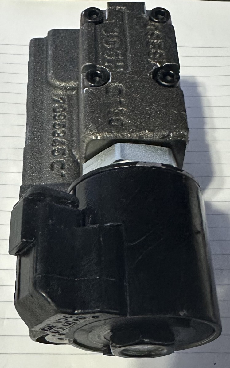 11112296, Danfoss, Series 45, Control Kit, Right Electric On - Off  