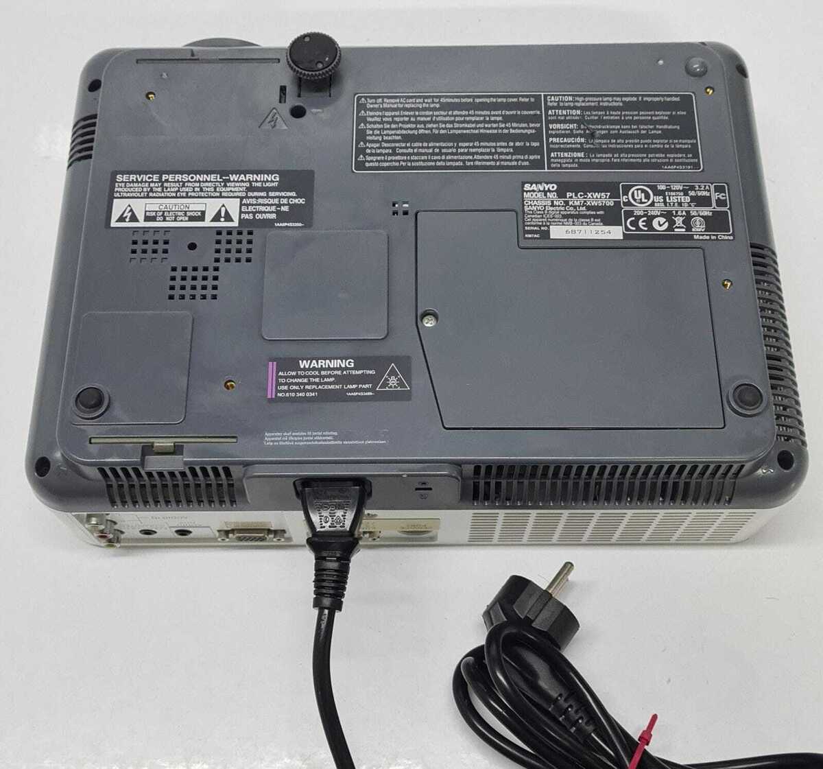 SANYO PLC-XW57 PRO xtraX Multiverse Projector POA-LMP122 | eBay SANYO PLC-XW57 PRO xtraX Multiverse Projector POA-LMP122 | eBay