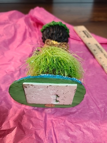 Ceramic Hula Dancer With Ukulele Hawaiian Grass Skirt Dances - Picture 9 of 10