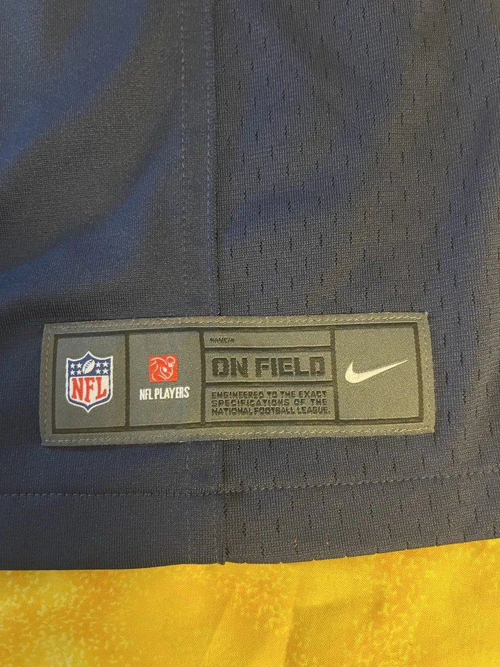 Camiseta oficial TEAM NFL San Diago CHARGERS MENINOS GRANDES tamanho - Imagem 4 de 4