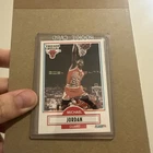 Fleer 1990-91 Michael Jordan #26 Base Set Chicago Bulls NBA Basketball Card