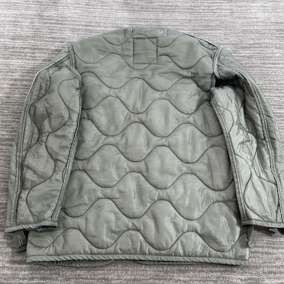 Ejército de EE. UU. M-65 Abrigo Forro Chaqueta Para Hombres XS Verde Acolchado Ripstop USGI Foto 2 de 4