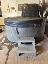 Wellis Hot Tub 13amp Plug & Play FREE DELIVERY