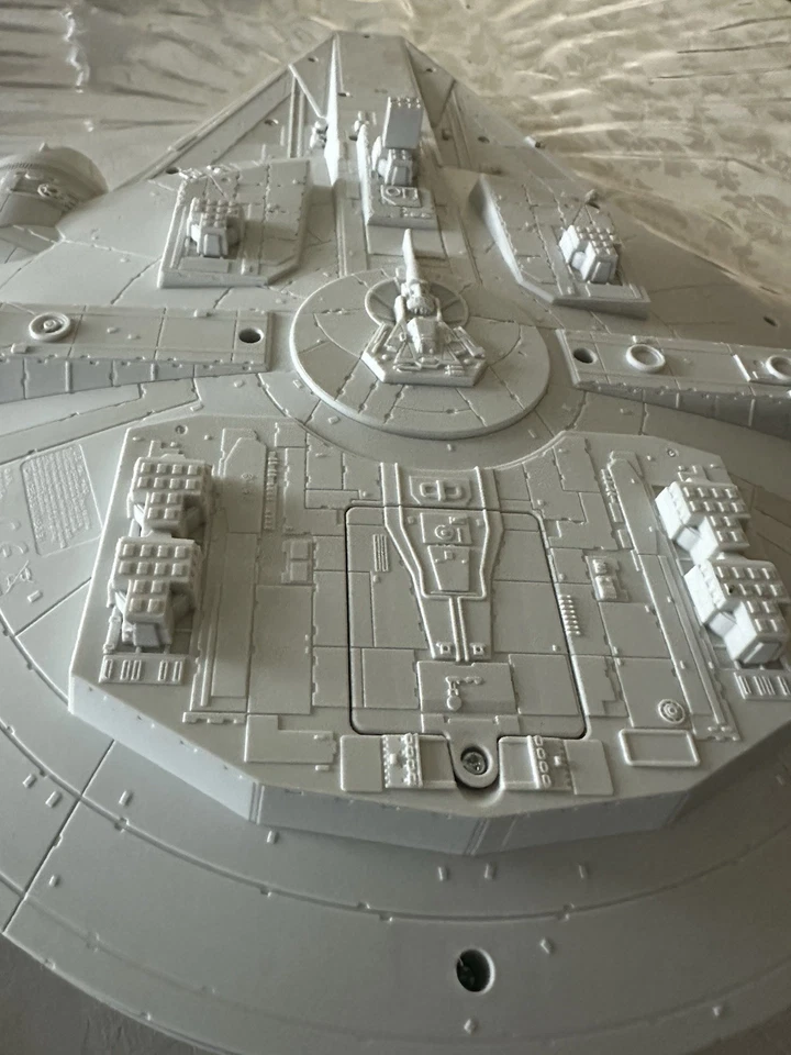 Sonidos y luces Star Wars Force Link Kessel Run Millennium Falcon Hasbro E0320 Foto 4 de 4