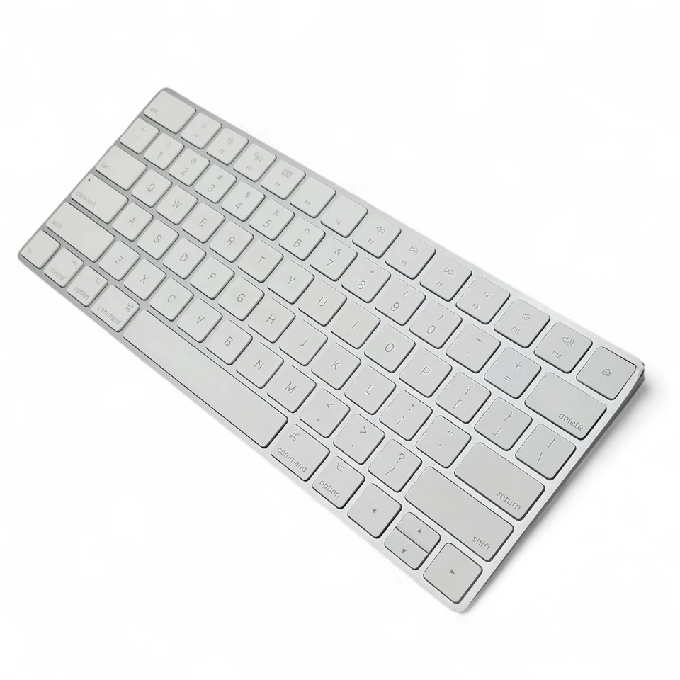 Apple Magic Keyboard A1644 + Mouse 2 A1657 Mint Condition+ USBC  Lightning Cable - Image 2 of 4