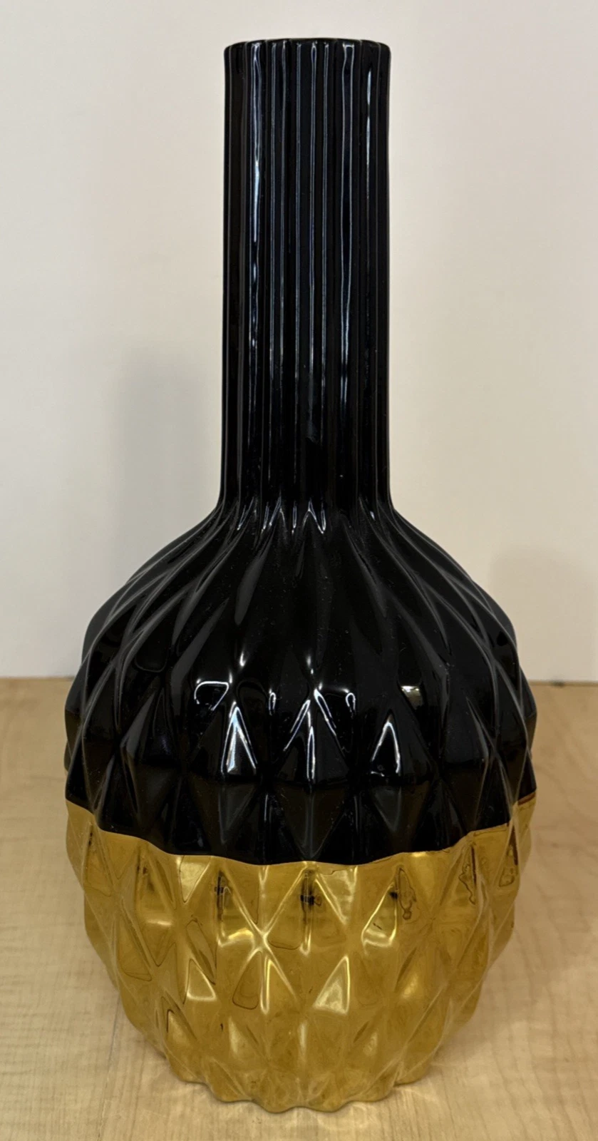 Black Gold Pineapple Vase 12.5" Ananas Glam Ceramic Decor Better Homes & Gardens
Opens in a new wind