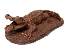 Vtg Red Mill Mfg Alligator Crocodile Pecan Resin Signed 1997 Made in USA #695