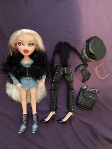 bratz collector 2018 cloe