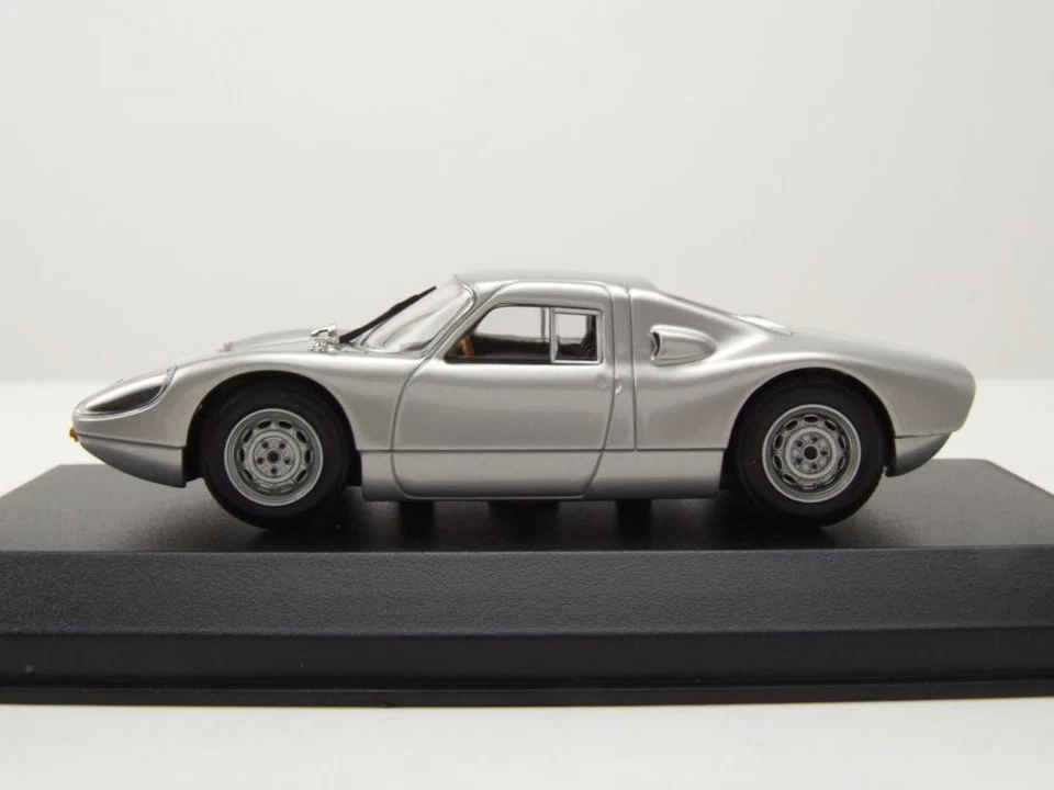 Porsche 904 1964 Plata Coche a Escala 1:43 Maxichamps - Imagen 3 de 4