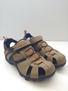 teva sandals size 7