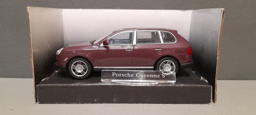 Porsche Cayenne S Mauve Purple Scale 1:43 Die Cast detailed Model Toy Car Gift - Picture 3 of 22