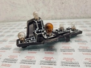 VW TOURAN 1T1, 1T2 Rücklichtkontakte 1T0945257D 2.00 Diesel 103kw 2006 31448148