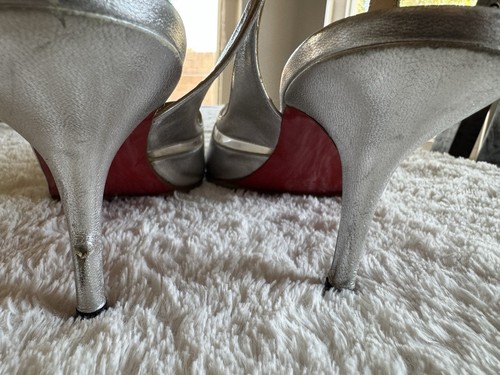 Christian Louboutin Silver Sling back 41 - Imagen 8 de 10