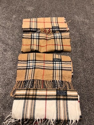 Burberry Restposten 4 Schal Beige Nova Check Fransen Lammwolle Made in England
