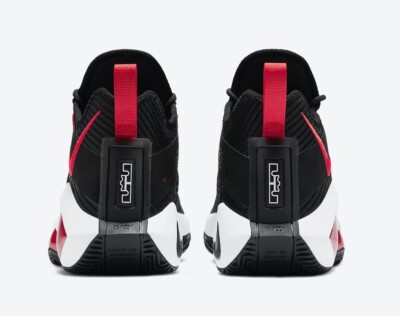 シューズ(男性用) LEBRON SOLDIER XIV EP Amazon.com | Nike Men's Lebron Soldier XIV LT Smoke Grey