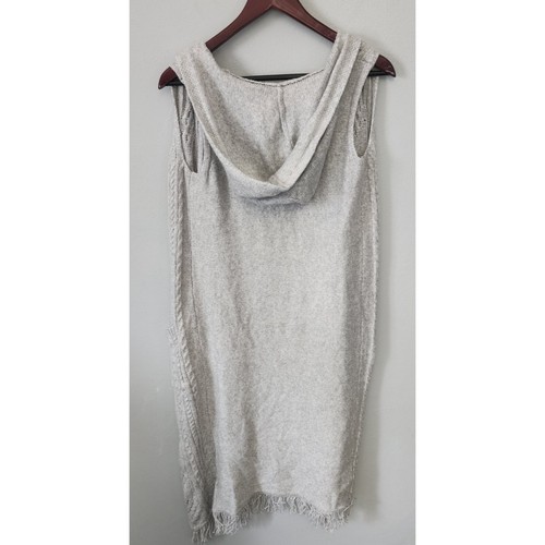 Cupcakes and cashmere hooded gray long sleeveless cardigan sweater with tassles - Picture 2 of 8
