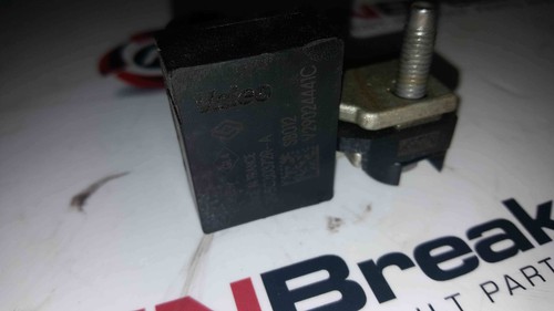 Renault Clio MK4 + Captur MK1 2013-2019 Battery Fuse Module Sensor Witness - Picture 2 of 5
