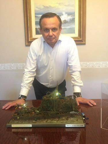 UBOAT U BOOT SUBMARINO HUNDIDO DIORAMA OF A SUNK SUBMARINE UBOOT UBOAT SCUBA - 第 1/24 張圖片