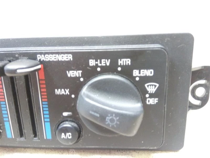 Temperature Climate Control 10308120 Fits 00-05 BUICK CENTURY S96-194131 - Image 3 of 4