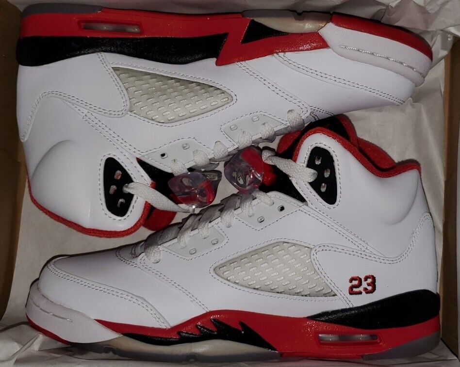 2013 Nike Air Jordan 5 Retro Fire Red Black Tongue 4.5Y toro 2013 Nike Air Jordan 5 Retro Fire Red Black Tongue 4.5Y toro