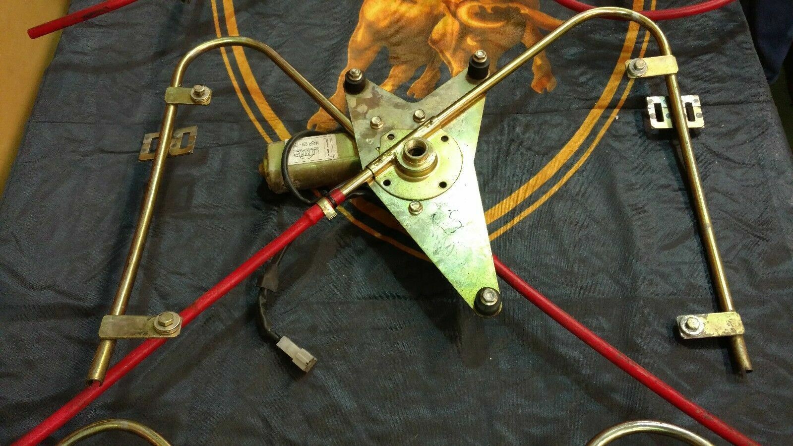 LAMBORGHINI DIABLO PASSENGER RIGHT SIDE DOOR WINDOW TRACK REGULATOR ASSEMBLY OEM