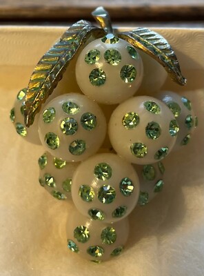 Vintage 1950 s Lucite & Rhinestone  Forbidden Fruit  Grape Cluster Brooch
