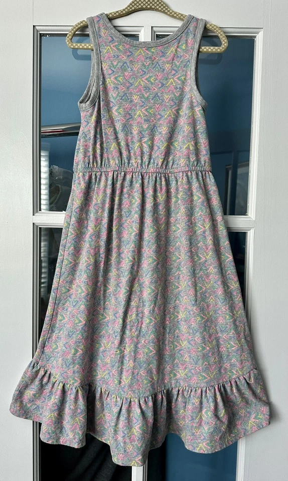 Lindo Vestido Solero Circo Niñas Talla 4T Sin Mangas Gris Rosa Amarillo Volantes Dobladillo Suave Foto 3 de 3