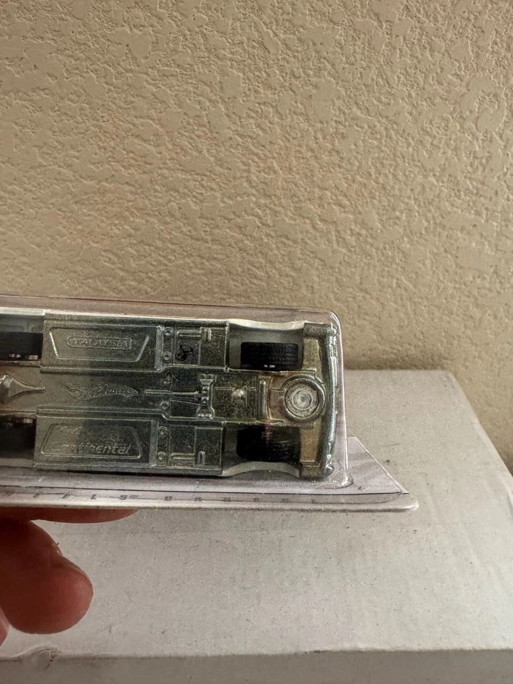 Lincoln Continental #8/39 Real Riders Chase E73 Hot Wheels Wayne's Garage '64. Foto 2 de 2