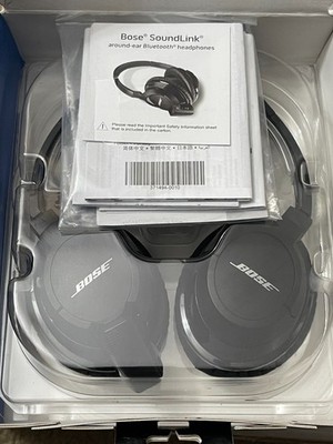 Bose SoundLink AE2W Around-Ear Wired/Wireless Bluetooth Headphones