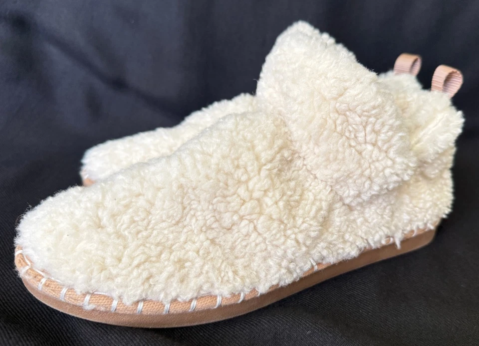 Chinelos-Botas GB Wicked Good Lã Branco Cremoso Feminino Tamanho 8/M - Imagem 2 de 4