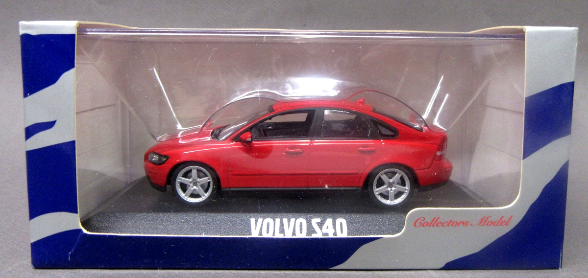 Paul's Model Art Minichamps VOLVO S40 T5 red 1/43 diecast MIB tr1