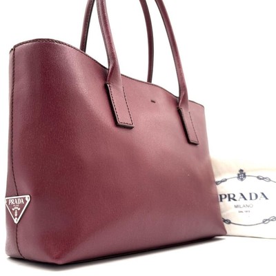 Prada Handtasche Triangle Logo White Tag All Leather Damen Bordeaux