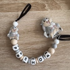 Attache-tétine personnalisée prénom « PRENOM » perles lapin 100% silicone