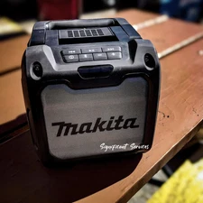 New Makita XRM08B 18V LXT 12V MAX CXT Li-Ion Bluetooth Job Site Radio Speaker