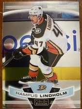 19-20 UD O-Pee-Chee Platinum 67 Hampus Lindholm