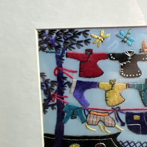 Ikea Ribba gerahmt Vintage chinesische Wand Volkskunst Seidenstickerei bunte Häuser - Bild 5 von 11