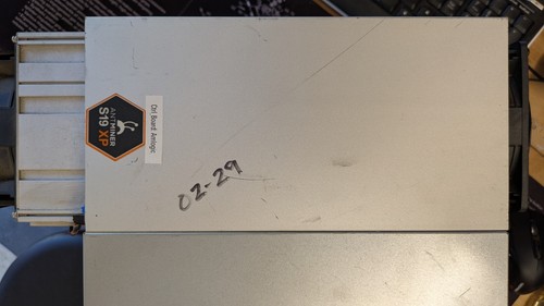 Bitmain Antminer S19 XP 141Th ASIC Bitcoin Miner ASIC 3030W Ships Fast From USA - Picture 10 of 12